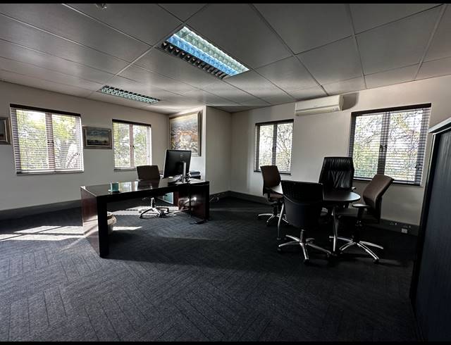 1,320M² OFFICE FOR SALE IN RIVONIA